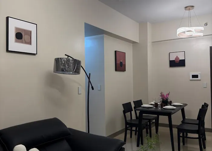 Modern Cozy 2br Next To Okada Casino Airsports Moa 马尼拉