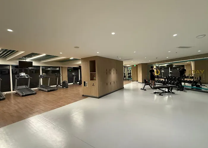 Modern Cozy 2br Next To Okada Casino Airsports Moa 马尼拉